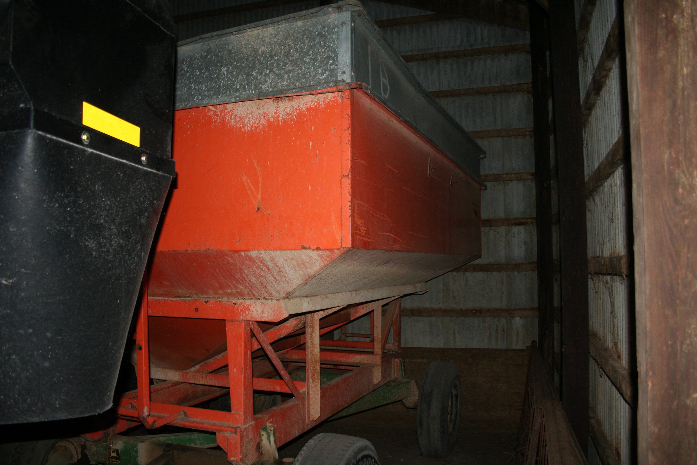 Property photo 156 - FARM EQUIPMENT AUCTION IN VAN BUREN COUNTY, MICHIGAN