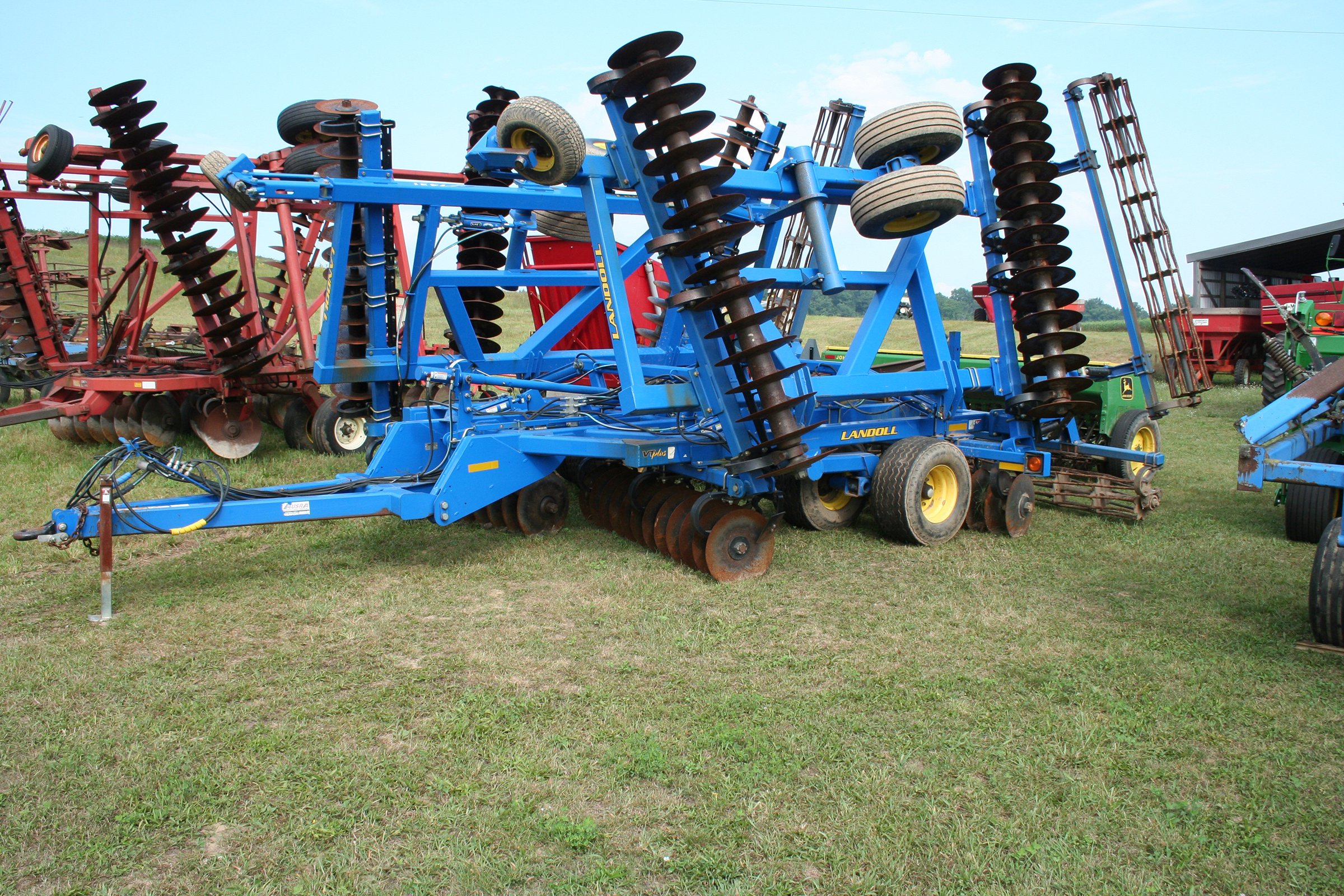 Property photo 107 - FARM EQUIPMENT AUCTION IN VAN BUREN COUNTY, MICHIGAN