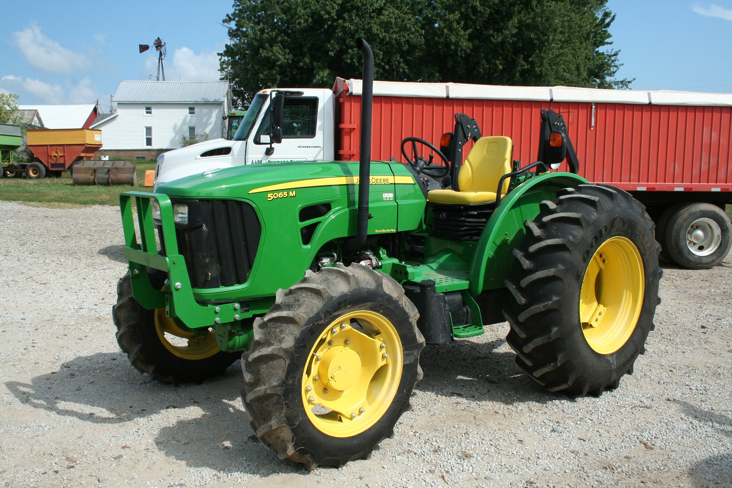 Property photo 6 - FARM EQUIPMENT AUCTION IN VAN BUREN COUNTY, MICHIGAN