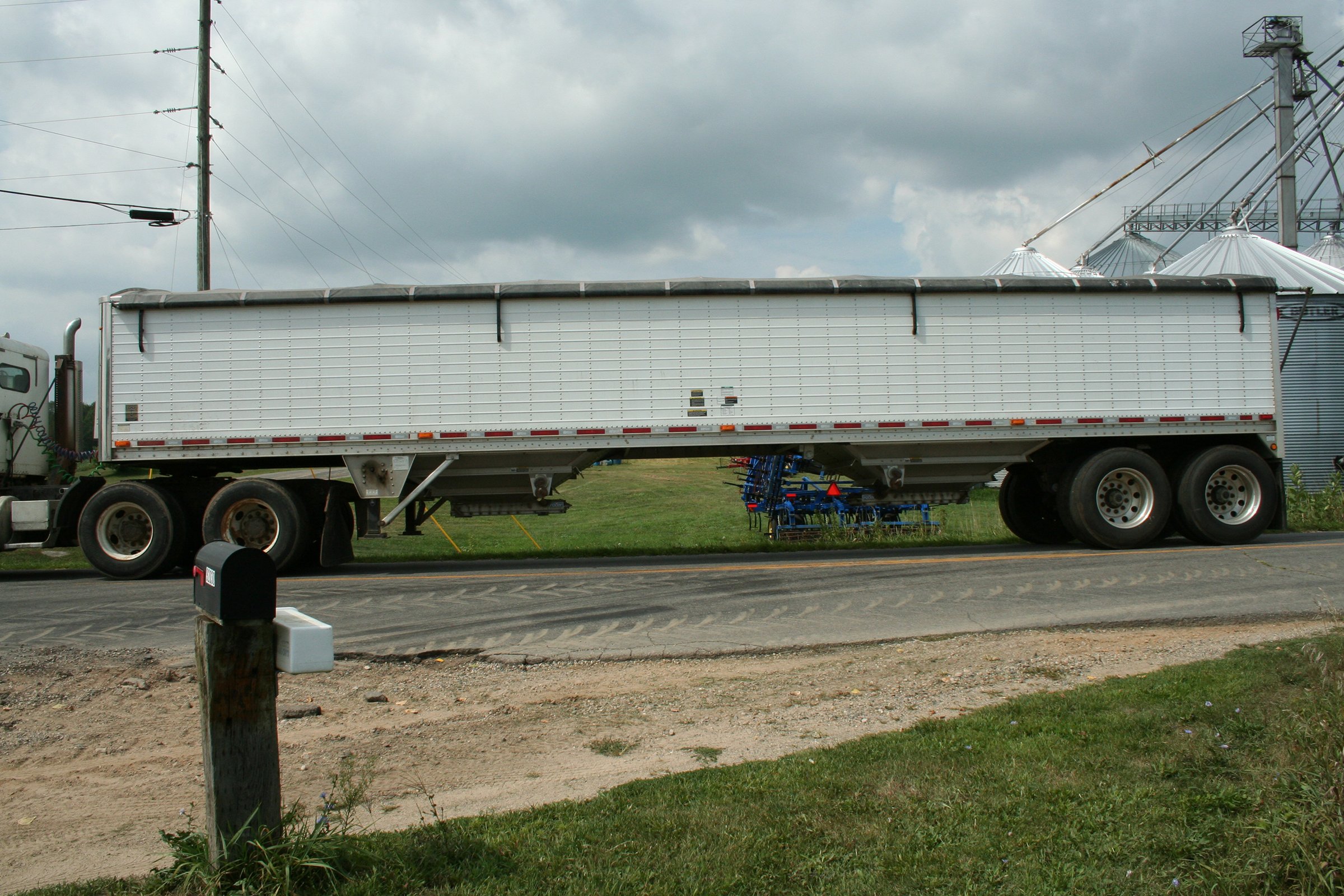 Property photo 25 - FARM EQUIPMENT AUCTION IN VAN BUREN COUNTY, MICHIGAN