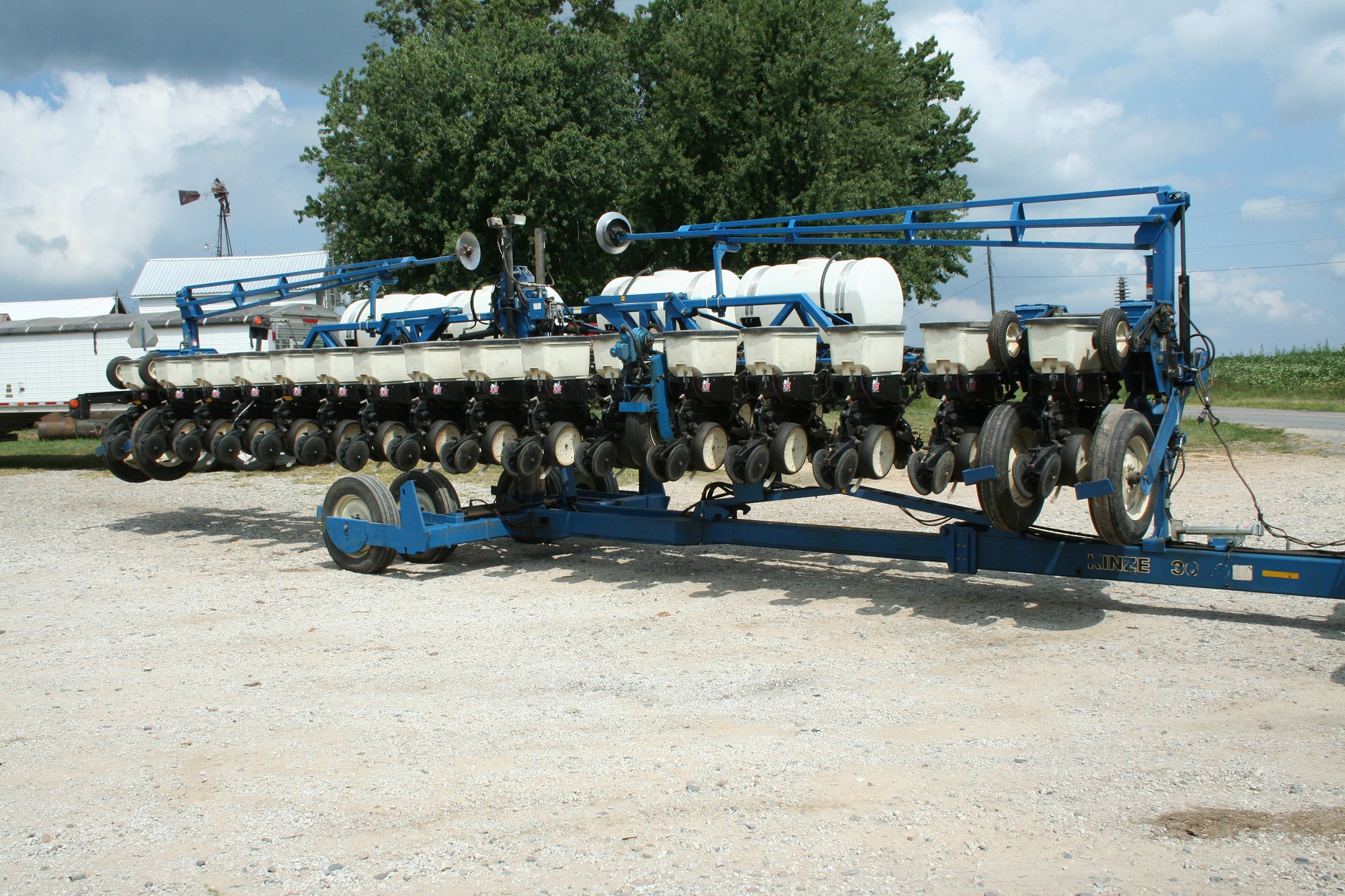 Property photo 23 - FARM EQUIPMENT AUCTION IN VAN BUREN COUNTY, MICHIGAN