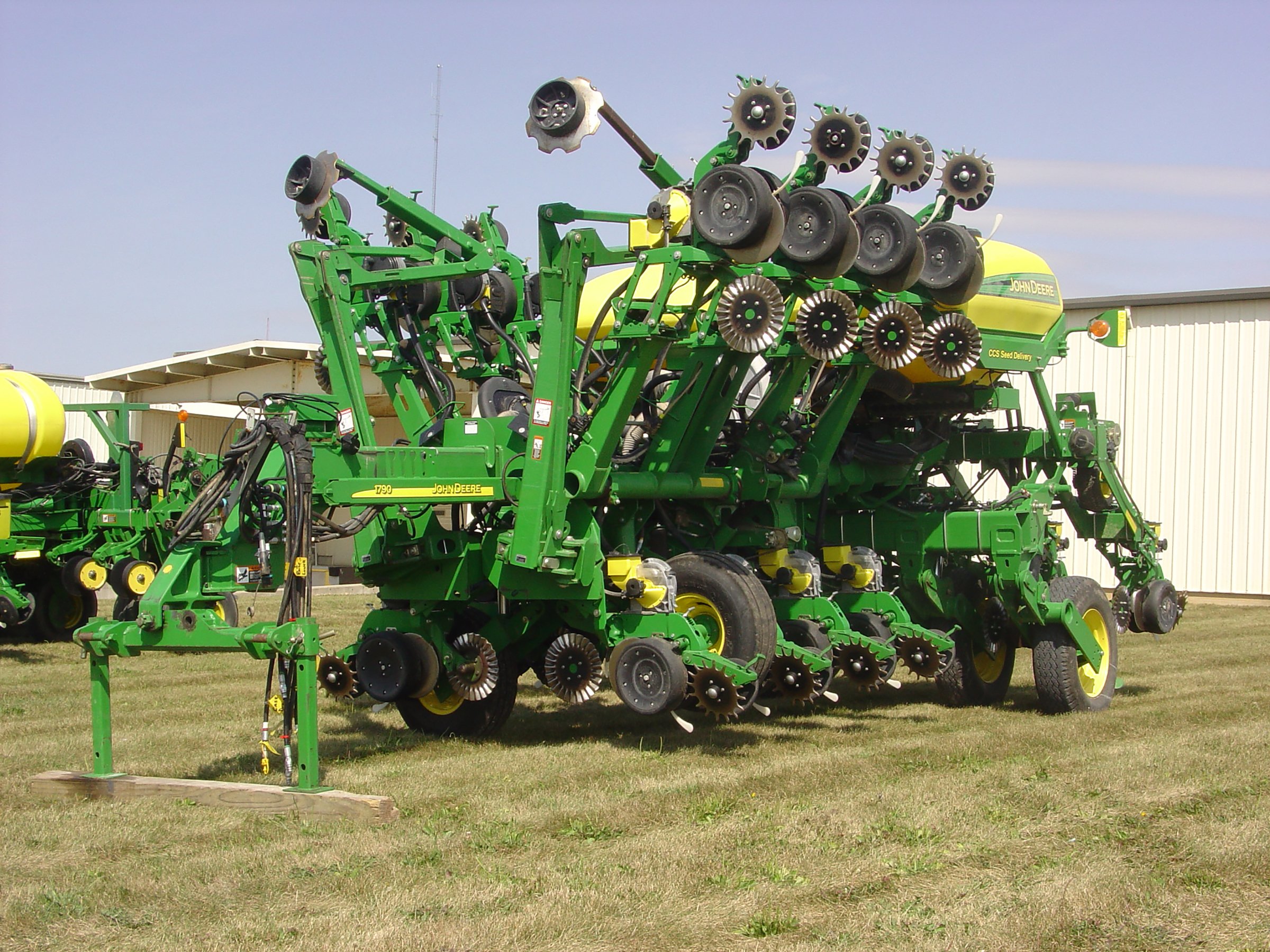 Property photo 16 - FARM EQUIPMENT AUCTION IN HAMILTON COUNTY, INDIANA