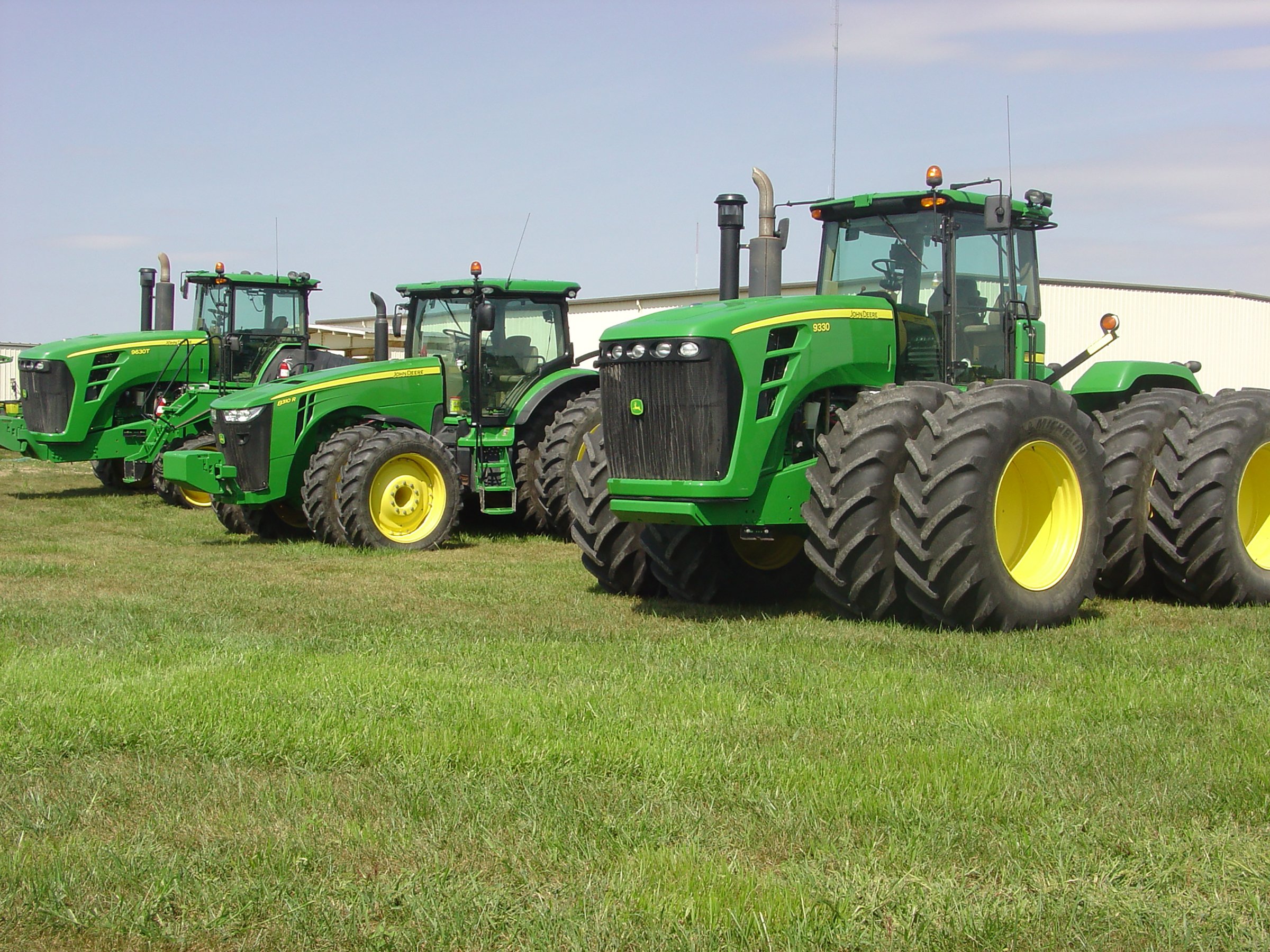 Property photo 1 - FARM EQUIPMENT AUCTION IN HAMILTON COUNTY, INDIANA