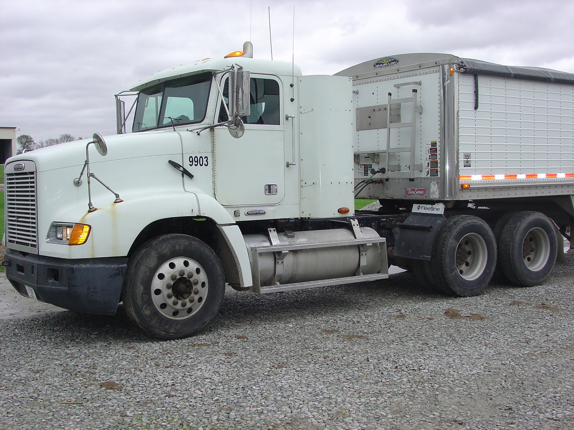 Property photo 24 - FARM EQUIPMENT AUCTION IN HAMILTON COUNTY, INDIANA