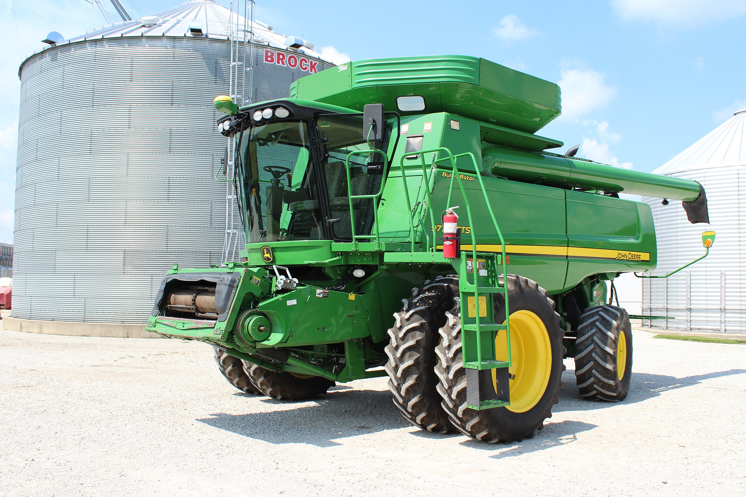 Property photo 1 - FARM EQUIPMENT RETIREMENT AUCTION IN CLINTON COUNTY, INDIANA