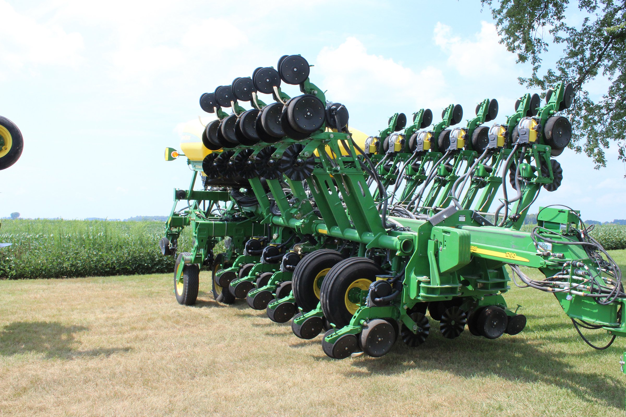 Property photo 13 - FARM EQUIPMENT RETIREMENT AUCTION IN CLINTON COUNTY, INDIANA