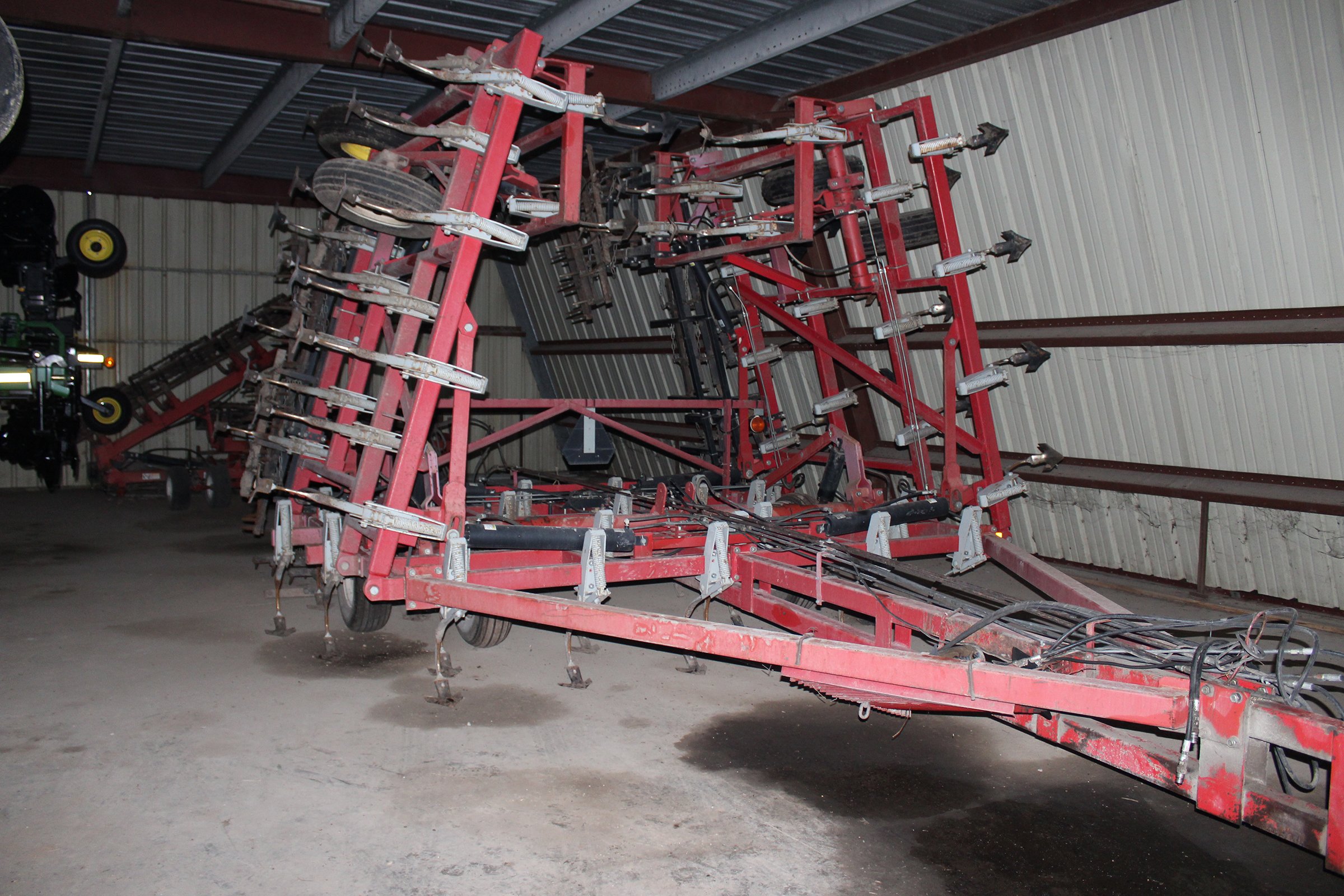 Property photo 33 - FARM EQUIPMENT RETIREMENT AUCTION IN CLINTON COUNTY, INDIANA