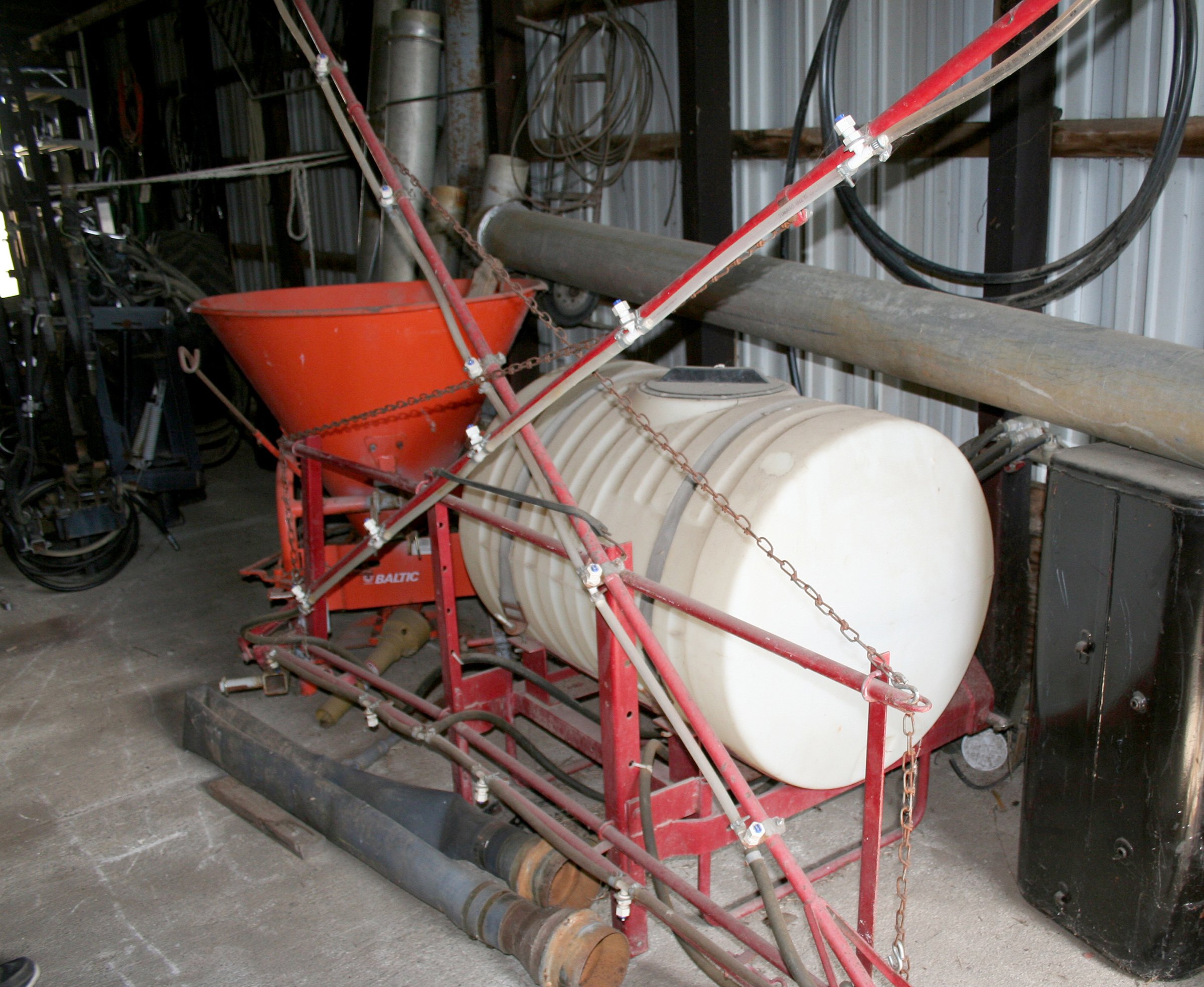 Property photo 50 - AREA FARMERS & CONTRACTORS EQUIPMENT AUCTION IN SOUTHERN CASS CO., MICHIGAN