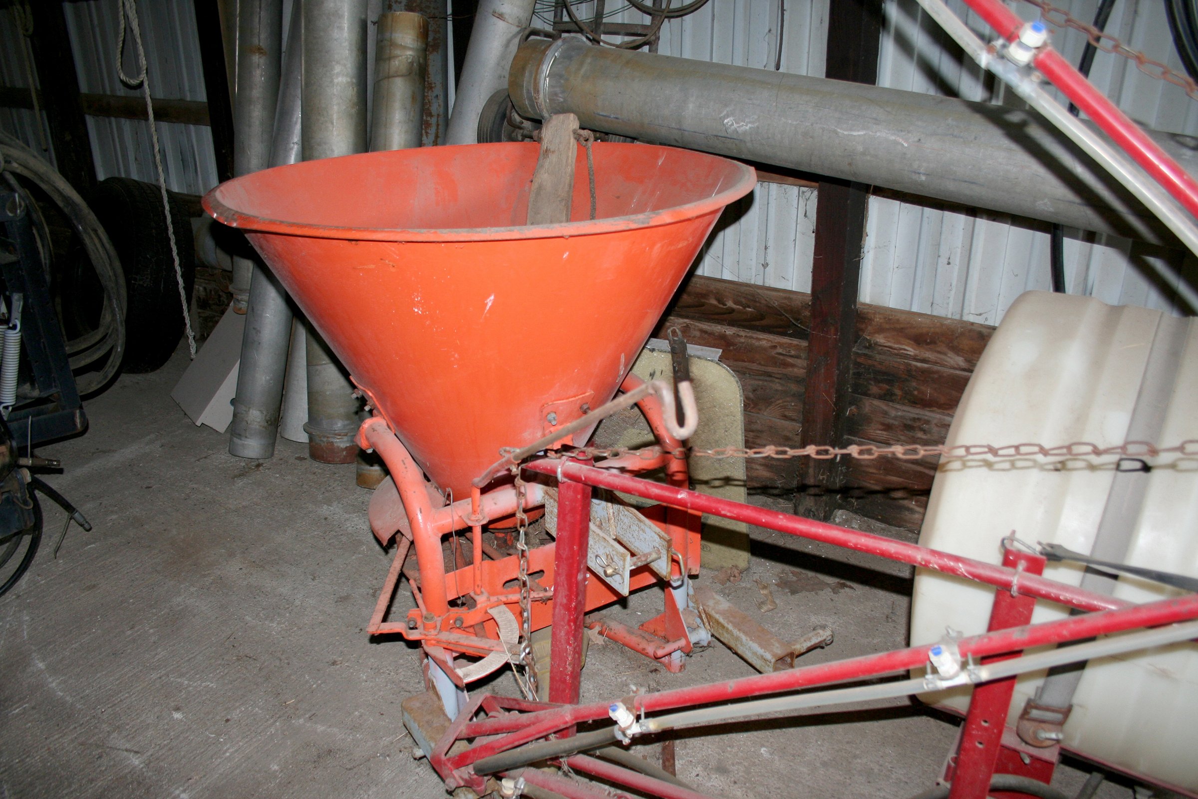 Property photo 51 - AREA FARMERS & CONTRACTORS EQUIPMENT AUCTION IN SOUTHERN CASS CO., MICHIGAN