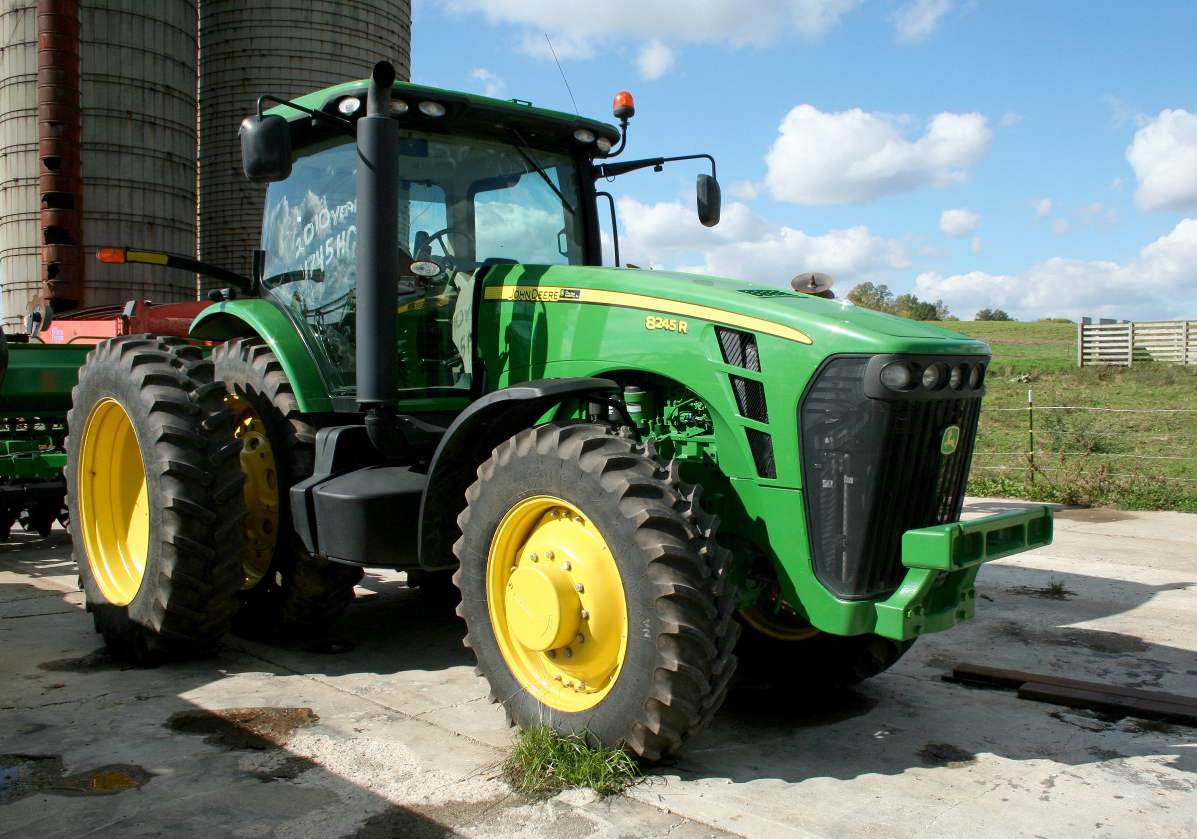Property photo 3 - AREA FARMERS & CONTRACTORS EQUIPMENT AUCTION IN SOUTHERN CASS CO., MICHIGAN