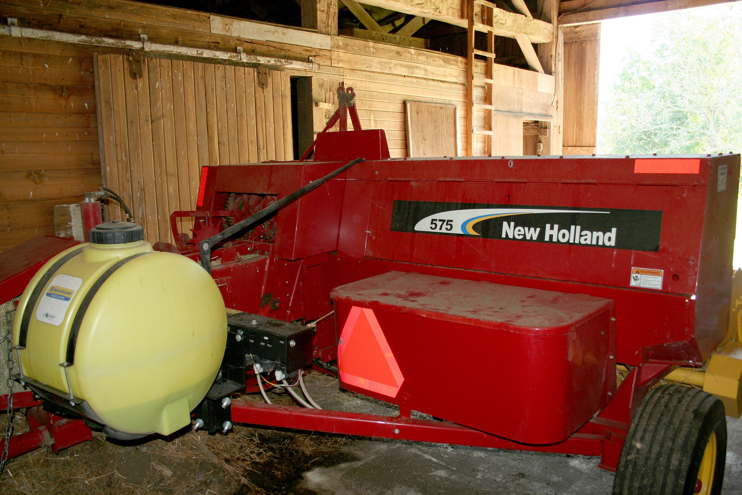 Property photo 13 - AREA FARMERS & CONTRACTORS EQUIPMENT AUCTION IN SOUTHERN CASS CO., MICHIGAN