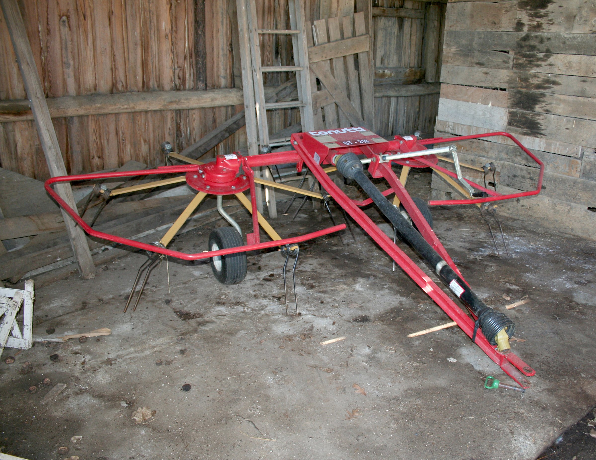 Property photo 15 - AREA FARMERS & CONTRACTORS EQUIPMENT AUCTION IN SOUTHERN CASS CO., MICHIGAN