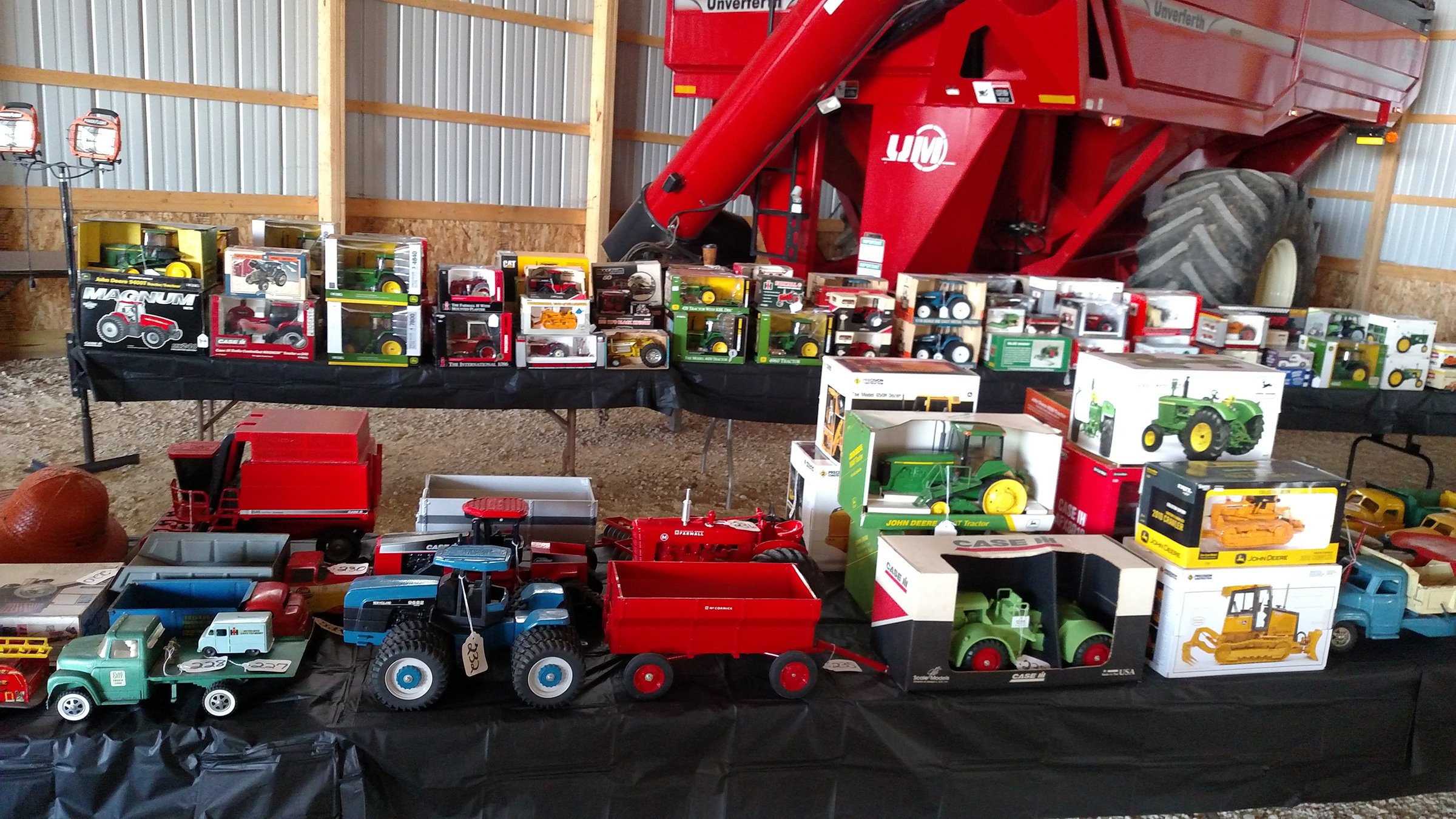 Property photo 400 - LARGE TOY AUCTION IN WHITLEY COUNTY, INDIANA