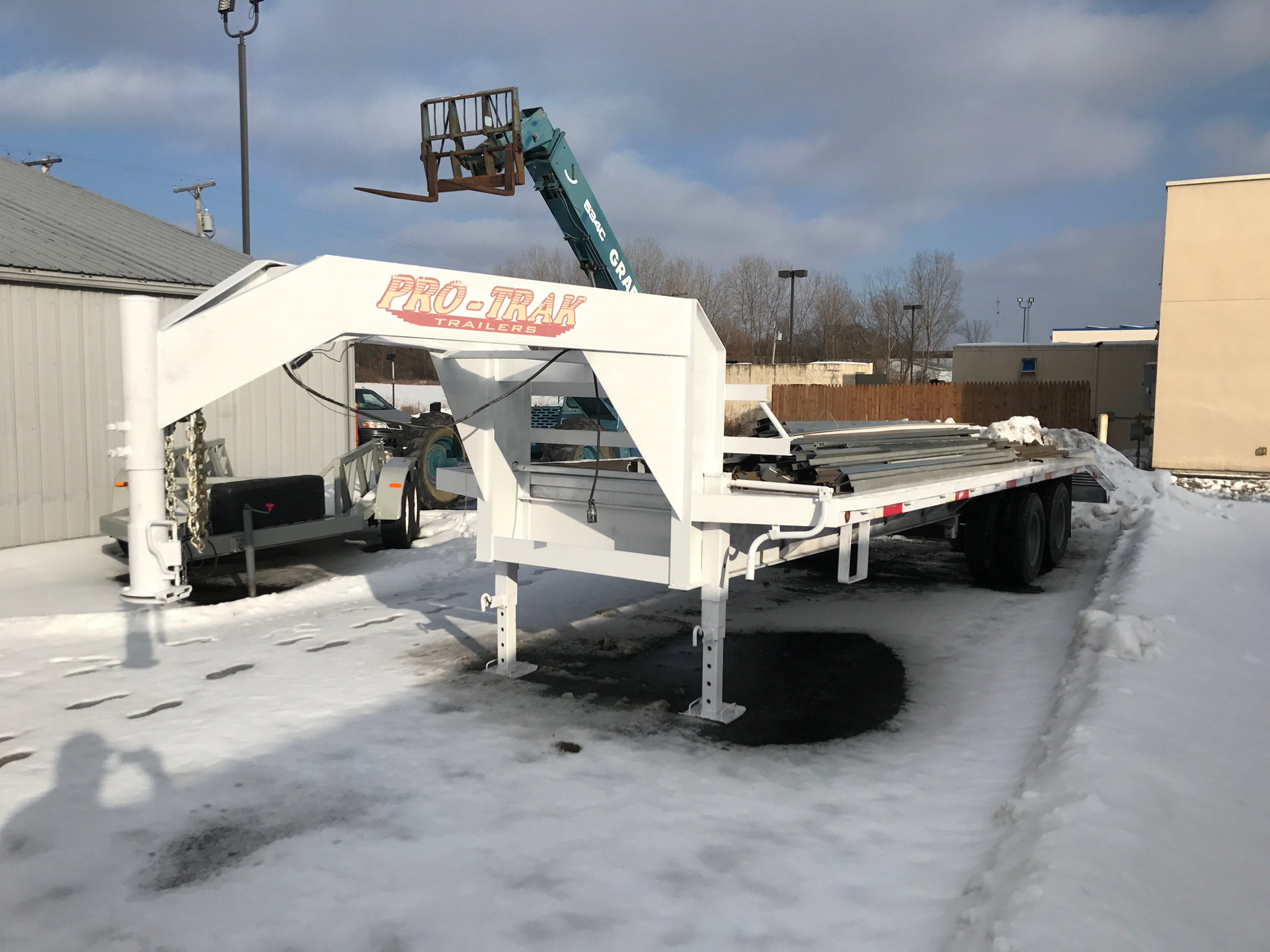 Property photo 14 - CONTRACTORS EQUIPMENT & COMMERICAL REAL ESTATE AUCTION IN NOBLE CO., INDIANA