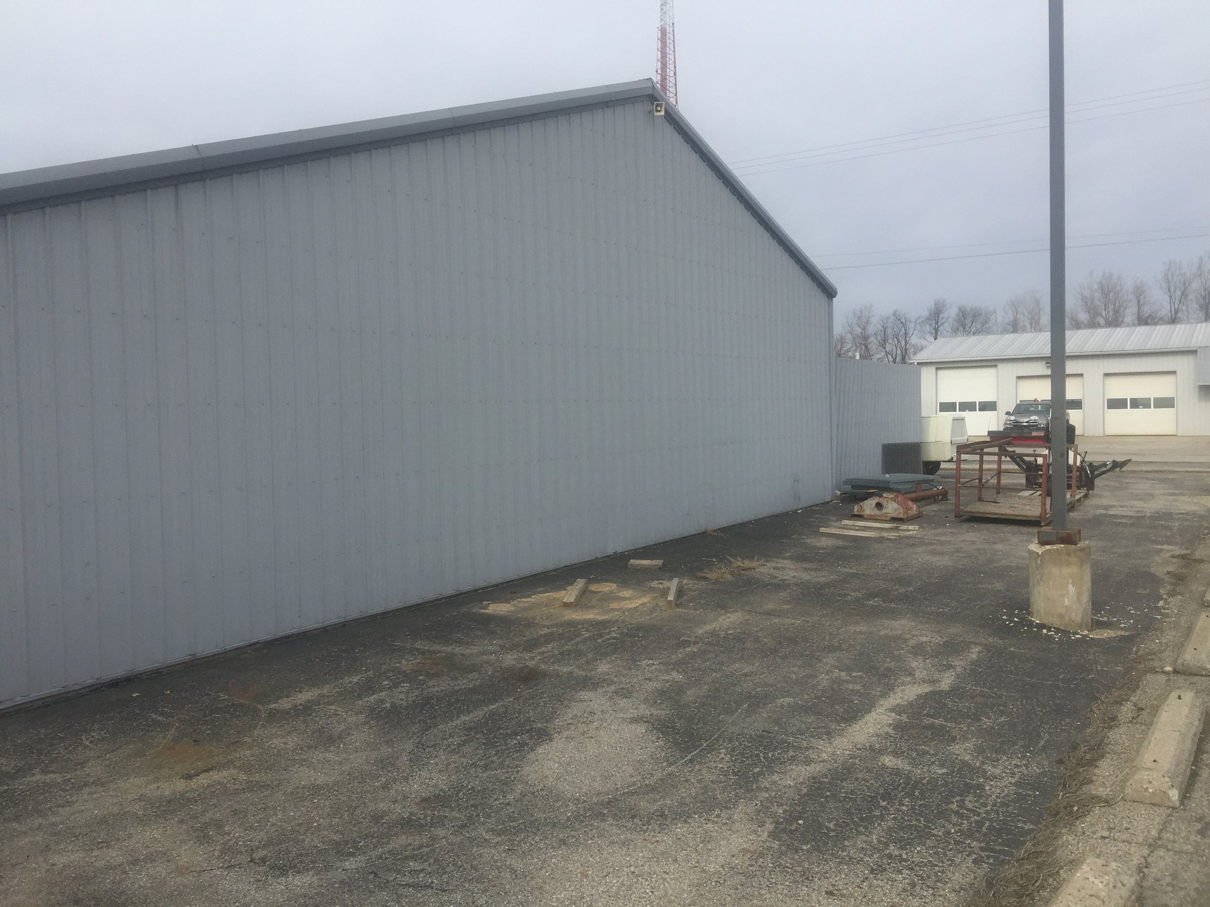 Property photo 6 - CONTRACTORS EQUIPMENT & COMMERICAL REAL ESTATE AUCTION IN NOBLE CO., INDIANA