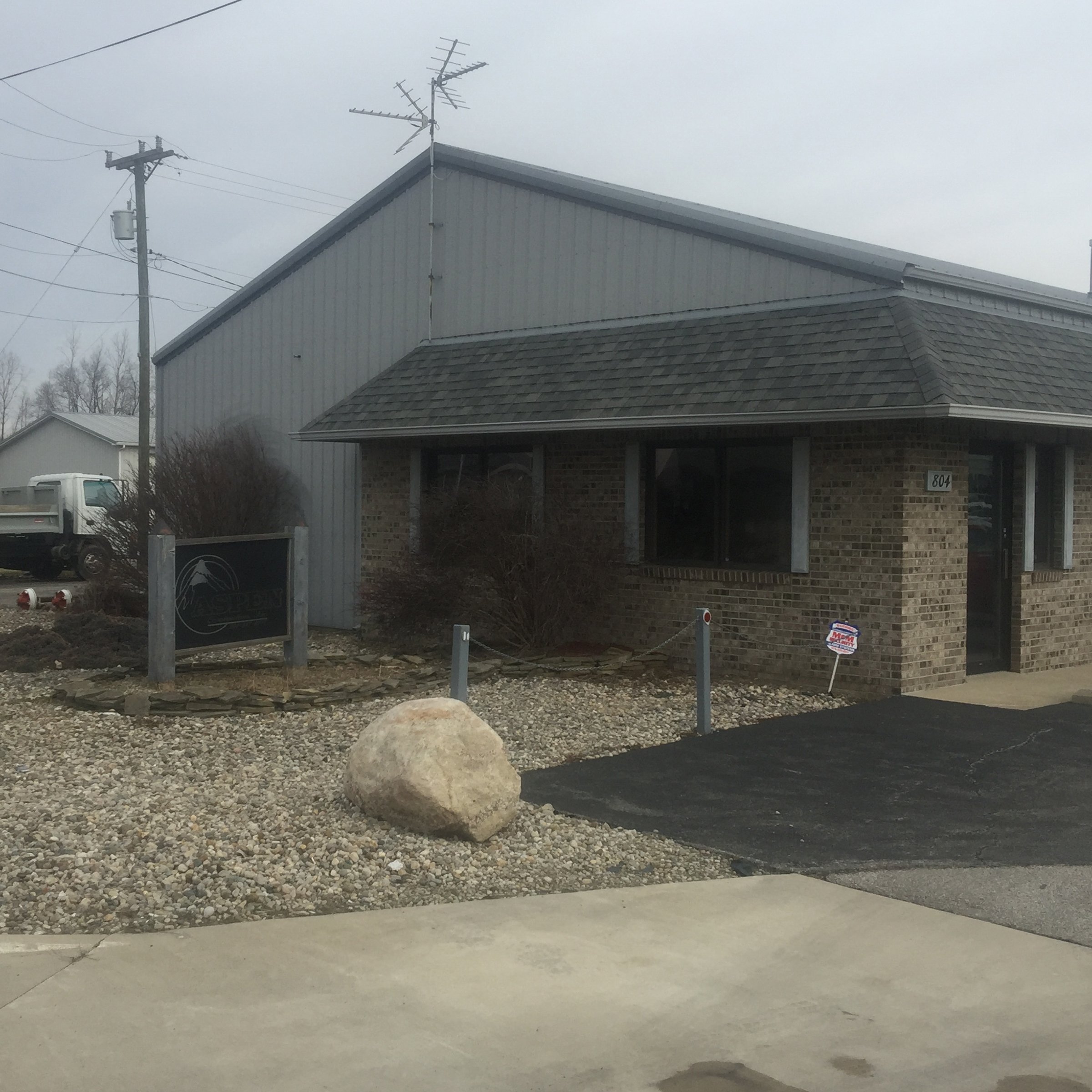 Property photo 2 - CONTRACTORS EQUIPMENT & COMMERICAL REAL ESTATE AUCTION IN NOBLE CO., INDIANA