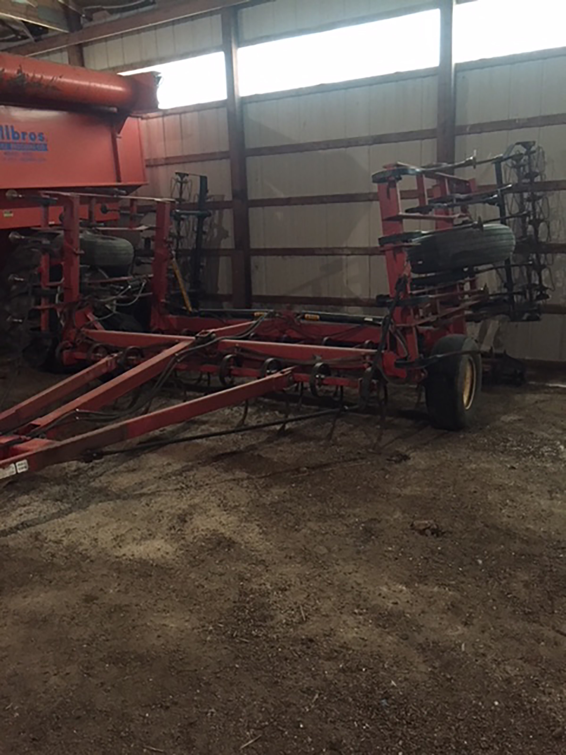 Property photo 39 - FARMERS GRAIN & AG LLC EXTRA FARM EQUIPMENT AUCTION IN VAN WERT COUNTY