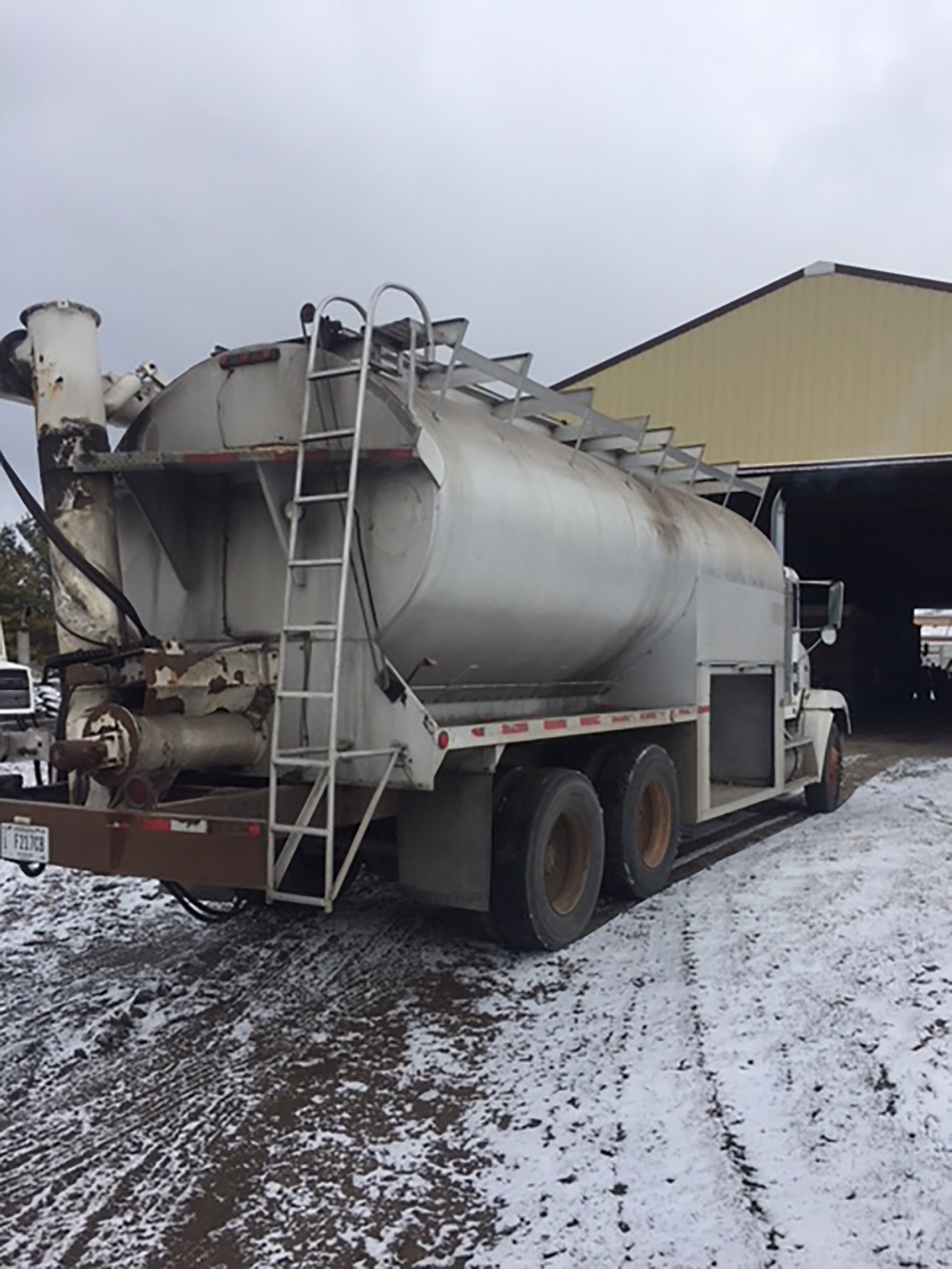 Property photo 109 - FARMERS GRAIN & AG LLC EXTRA FARM EQUIPMENT AUCTION IN VAN WERT COUNTY