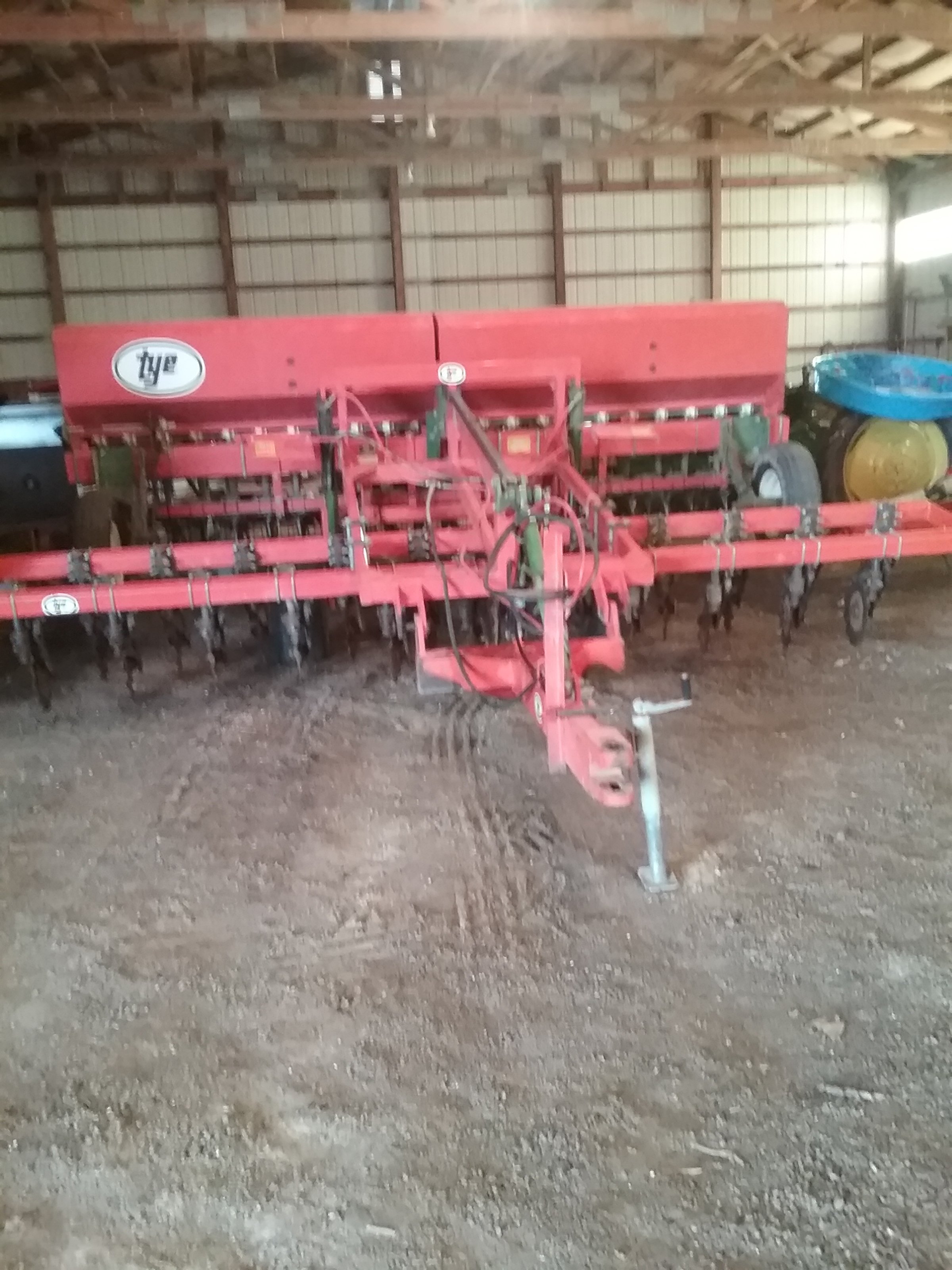 Property photo 16 - FARMERS GRAIN & AG LLC EXTRA FARM EQUIPMENT AUCTION IN VAN WERT COUNTY