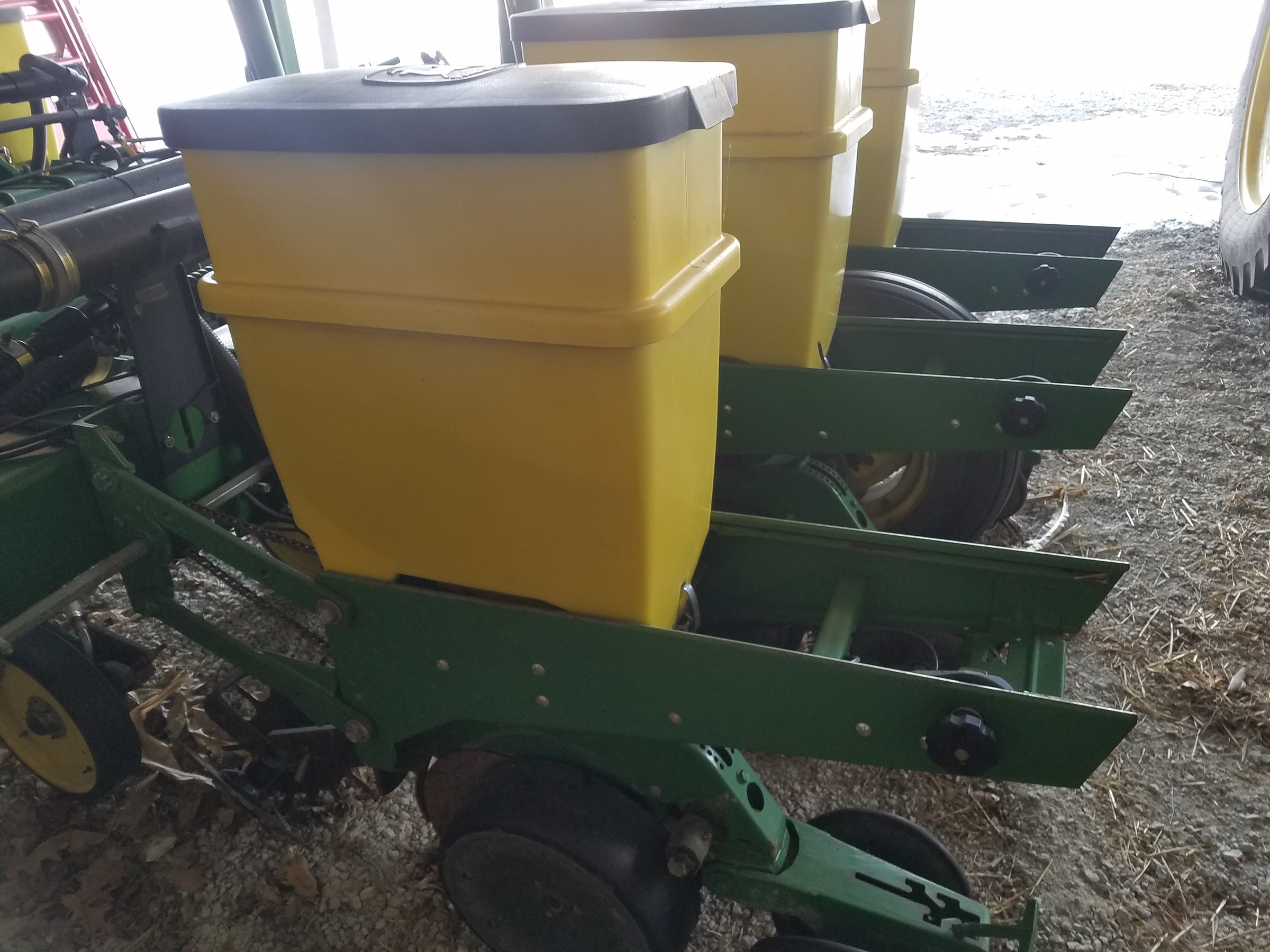 Property photo 252 - FARM EQUIPMENT AUCTION IN BRANCH COUNTY, MICHIGAN