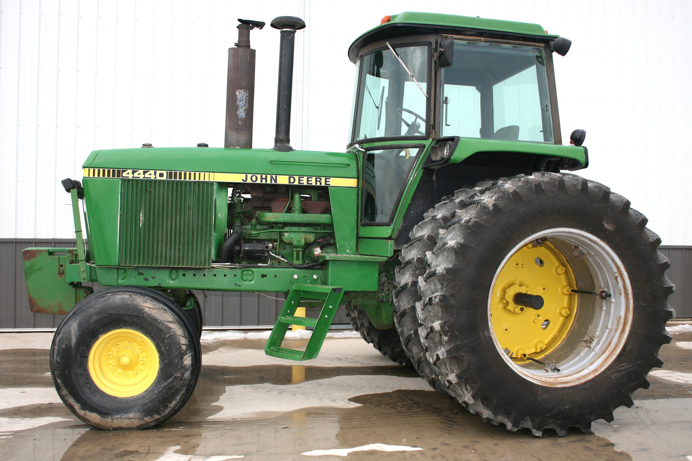 Property photo 2 - FARM EQUIPMENT AUCTION IN WELLS COUNTY, INDIANA