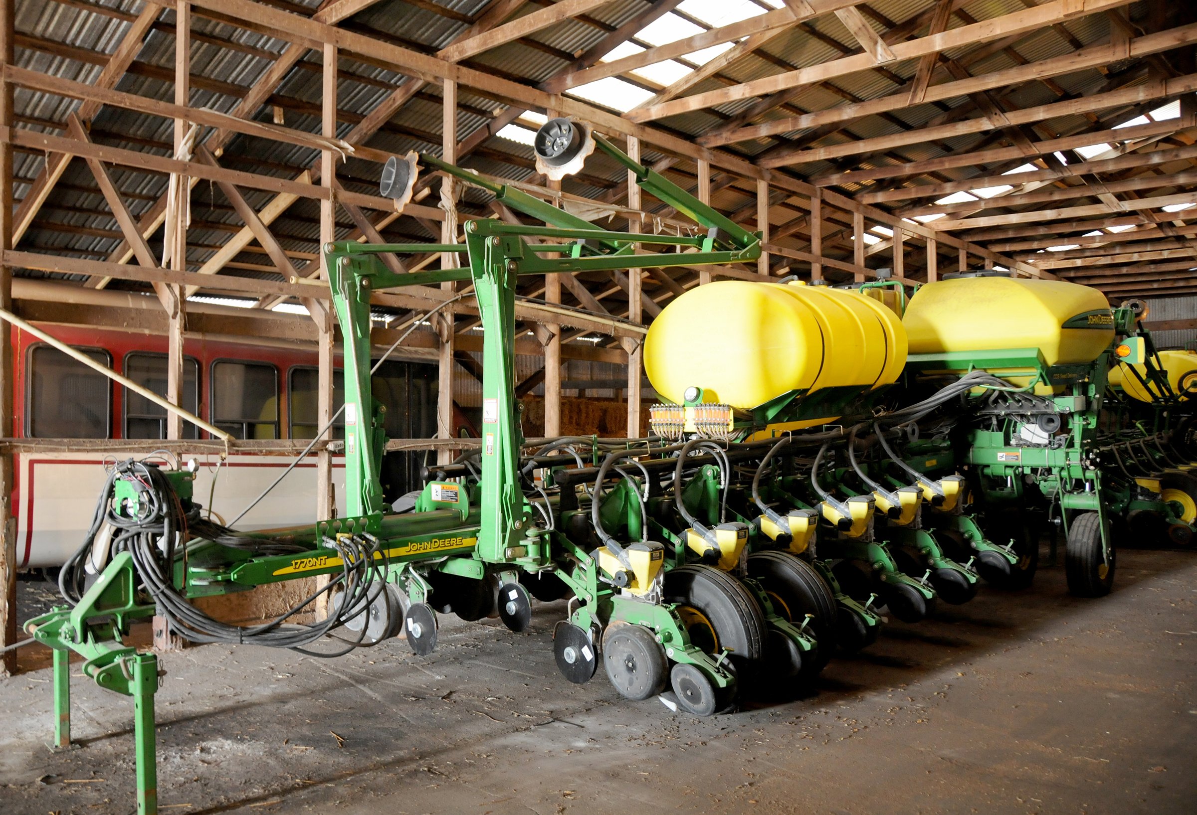 Property photo 19 - FARM EQUIPMENT AUCTION IN JASPER COUNTY, INDIANA