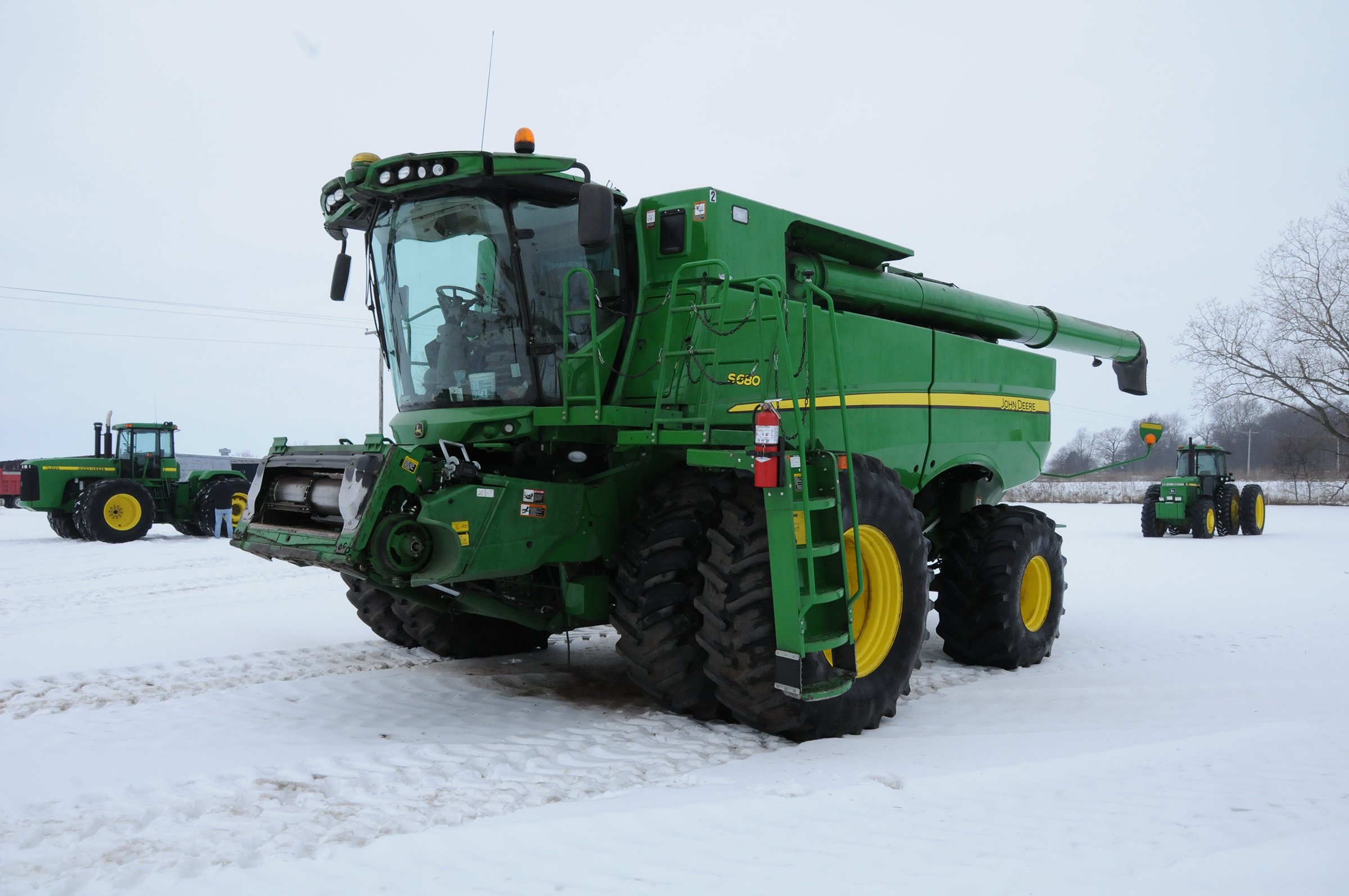 Property photo 16 - FARM EQUIPMENT AUCTION IN JASPER COUNTY, INDIANA