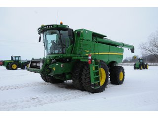 Property photo 16 - FARM EQUIPMENT AUCTION IN JASPER COUNTY, INDIANA
