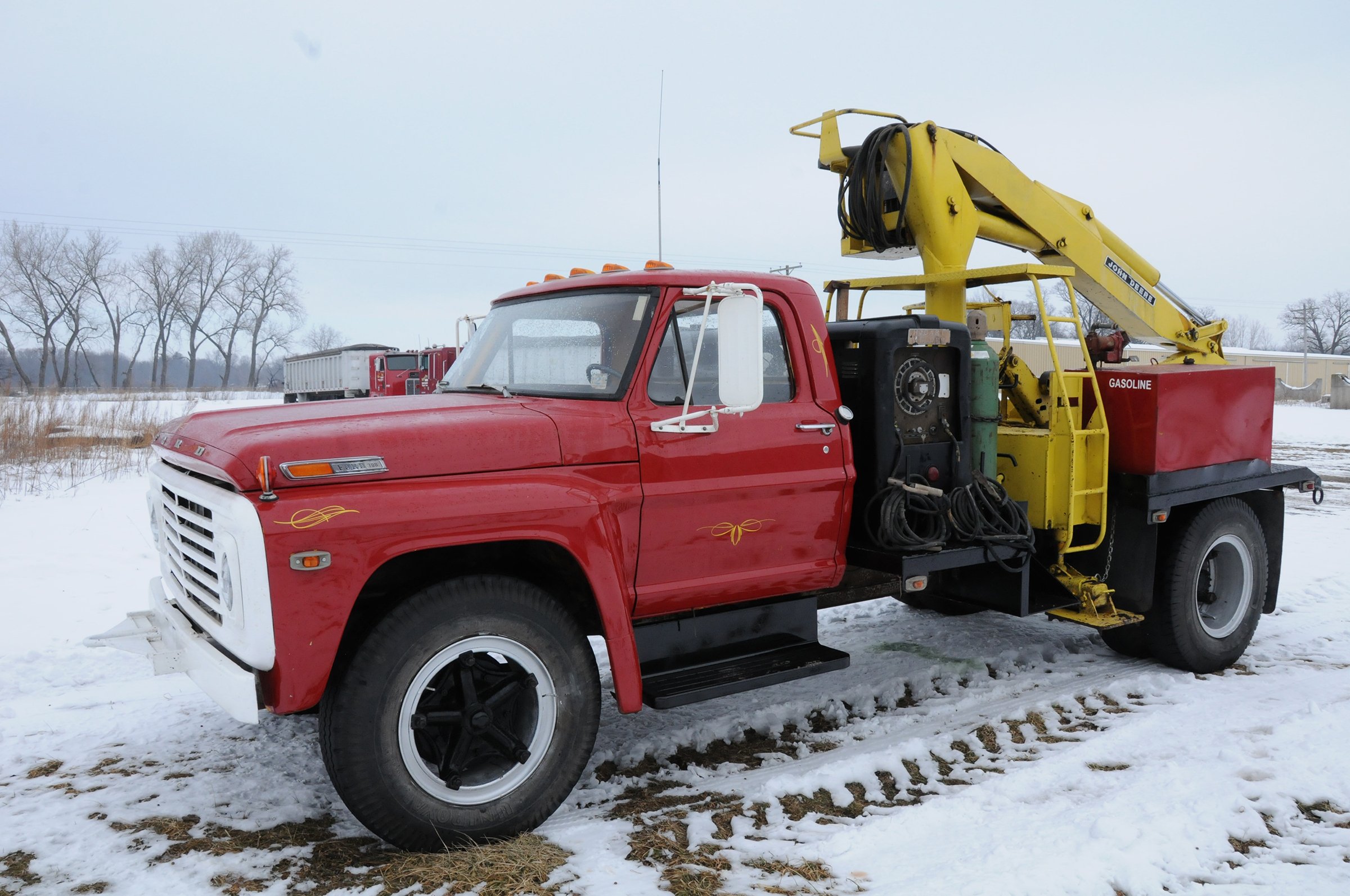 Property photo 15 - FARM EQUIPMENT AUCTION IN JASPER COUNTY, INDIANA