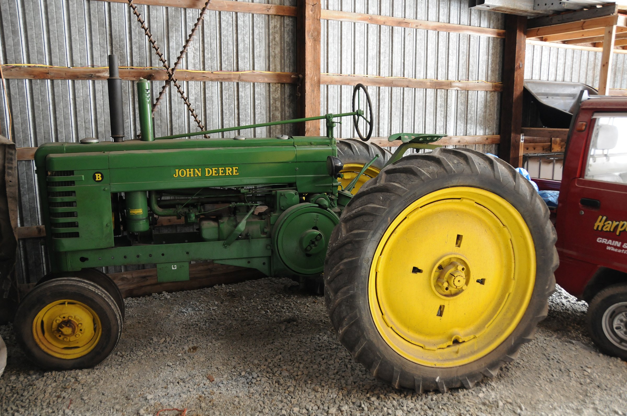Property photo 8 - FARM EQUIPMENT AUCTION IN JASPER COUNTY, INDIANA