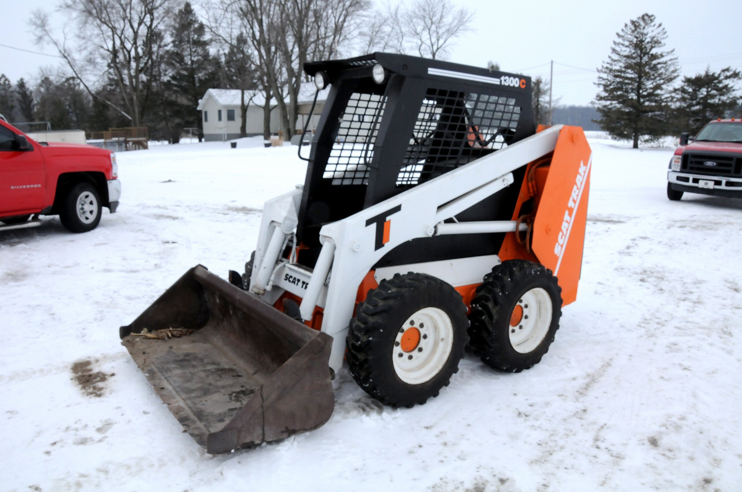 Property photo 7 - FARM EQUIPMENT AUCTION IN JASPER COUNTY, INDIANA