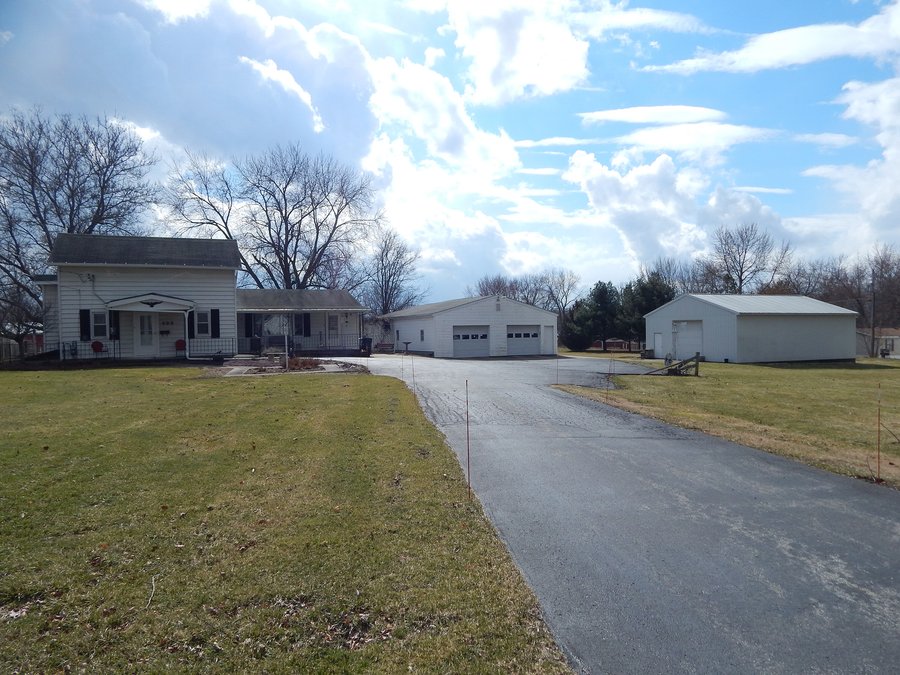 REAL ESTATE & PERSONAL PROPERTY AUCTION - 5+/- ACRES IN WHITLEY COUNTY, INDIANA