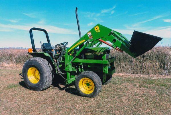 ONLINE ONLY FARM EQUIPMENT AUCTION!