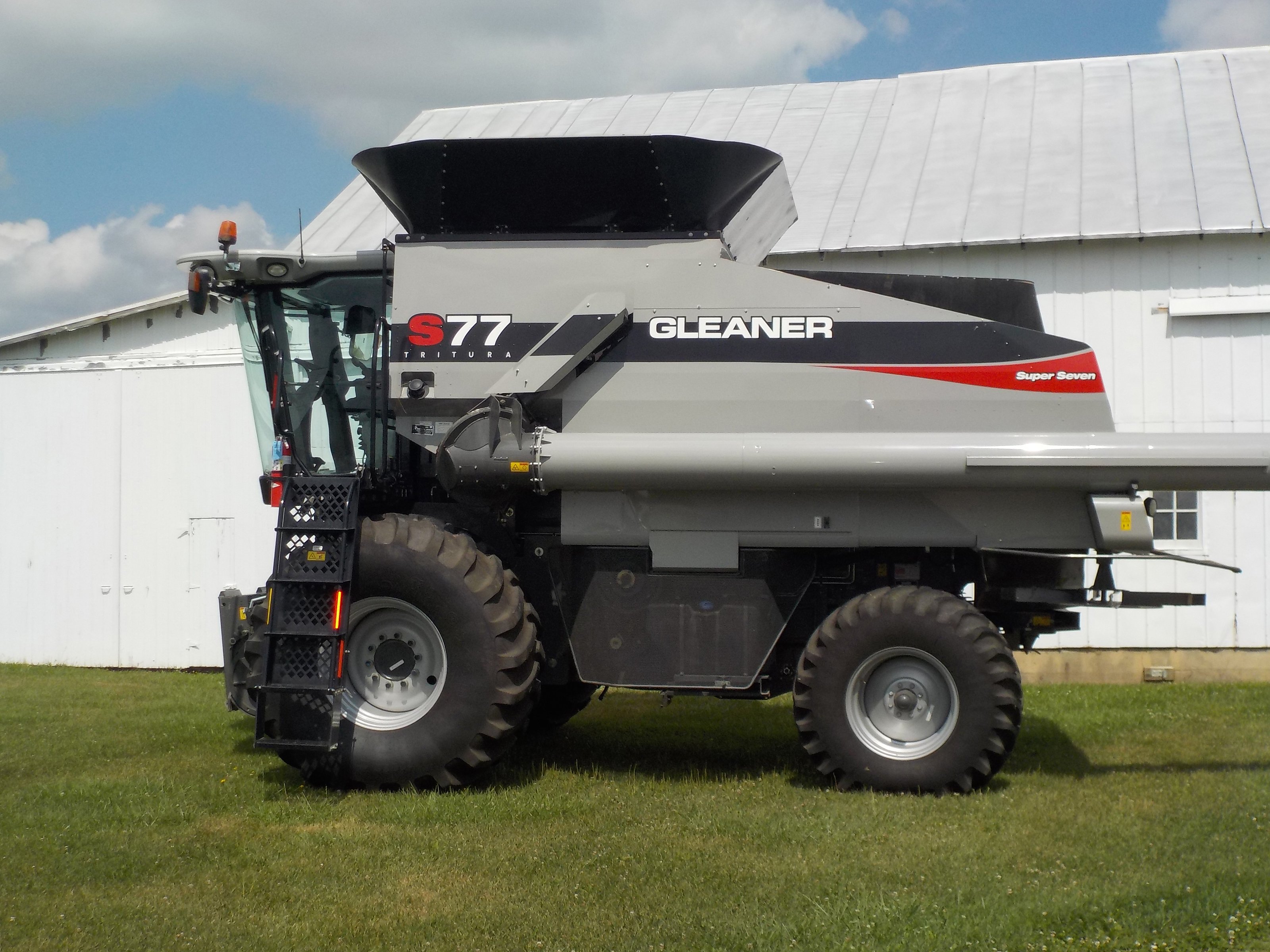 Property photo 12 - FARM EQUIPMENT AUCTION IN DARKE COUNTY, OHIO