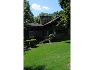 TRACT 4 - REAL ESTATE AUCTION - 2 PRESTIGUOUS HOMES - 66+/- ACRES IN 5 TRACTS IN NOBLE COUNTY, INDIANA