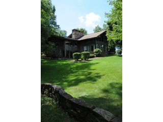 TRACT 4 - REAL ESTATE AUCTION - 2 PRESTIGUOUS HOMES - 66+/- ACRES IN 5 TRACTS IN NOBLE COUNTY, INDIANA
