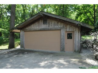 TRACT 4 - REAL ESTATE AUCTION - 2 PRESTIGUOUS HOMES - 66+/- ACRES IN 5 TRACTS IN NOBLE COUNTY, INDIANA
