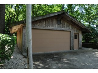 TRACT 4 - REAL ESTATE AUCTION - 2 PRESTIGUOUS HOMES - 66+/- ACRES IN 5 TRACTS IN NOBLE COUNTY, INDIANA