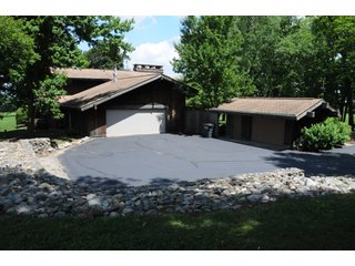 TRACT 4 - REAL ESTATE AUCTION - 2 PRESTIGUOUS HOMES - 66+/- ACRES IN 5 TRACTS IN NOBLE COUNTY, INDIANA