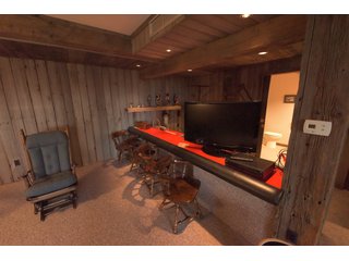 TRACT 4 - REAL ESTATE AUCTION - 2 PRESTIGUOUS HOMES - 66+/- ACRES IN 5 TRACTS IN NOBLE COUNTY, INDIANA