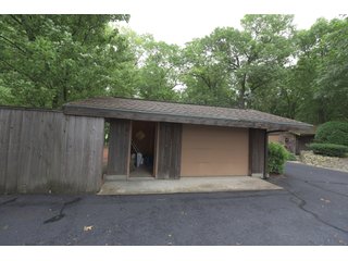 TRACT 4 - REAL ESTATE AUCTION - 2 PRESTIGUOUS HOMES - 66+/- ACRES IN 5 TRACTS IN NOBLE COUNTY, INDIANA