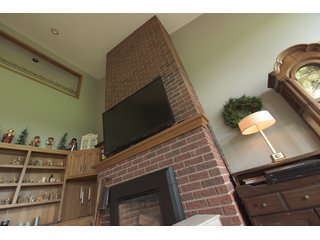 TRACT 2 - REAL ESTATE AUCTION - 2 PRESTIGUOUS HOMES - 66+/- ACRES IN 5 TRACTS IN NOBLE COUNTY, INDIANA