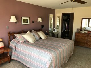 TRACT 4 - REAL ESTATE AUCTION - 2 PRESTIGUOUS HOMES - 66+/- ACRES IN 5 TRACTS IN NOBLE COUNTY, INDIANA