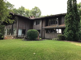 TRACT 4 - REAL ESTATE AUCTION - 2 PRESTIGUOUS HOMES - 66+/- ACRES IN 5 TRACTS IN NOBLE COUNTY, INDIANA