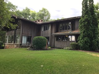 TRACT 4 - REAL ESTATE AUCTION - 2 PRESTIGUOUS HOMES - 66+/- ACRES IN 5 TRACTS IN NOBLE COUNTY, INDIANA