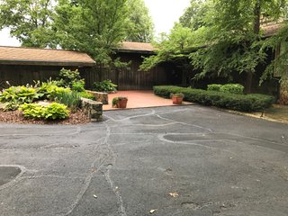 TRACT 4 - REAL ESTATE AUCTION - 2 PRESTIGUOUS HOMES - 66+/- ACRES IN 5 TRACTS IN NOBLE COUNTY, INDIANA