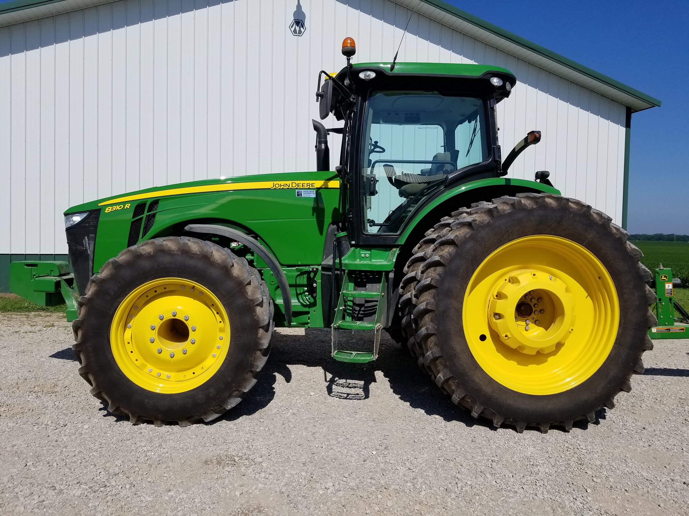 Property photo 5 - ABSOLUTE FARM EQUIPMENT AUCTION IN BOND COUNTY, ILLINOIS