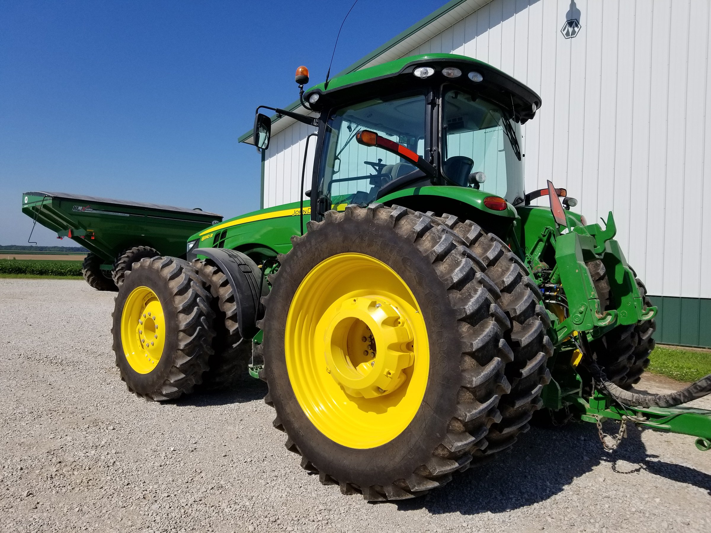 Property photo 3 - ABSOLUTE FARM EQUIPMENT AUCTION IN BOND COUNTY, ILLINOIS