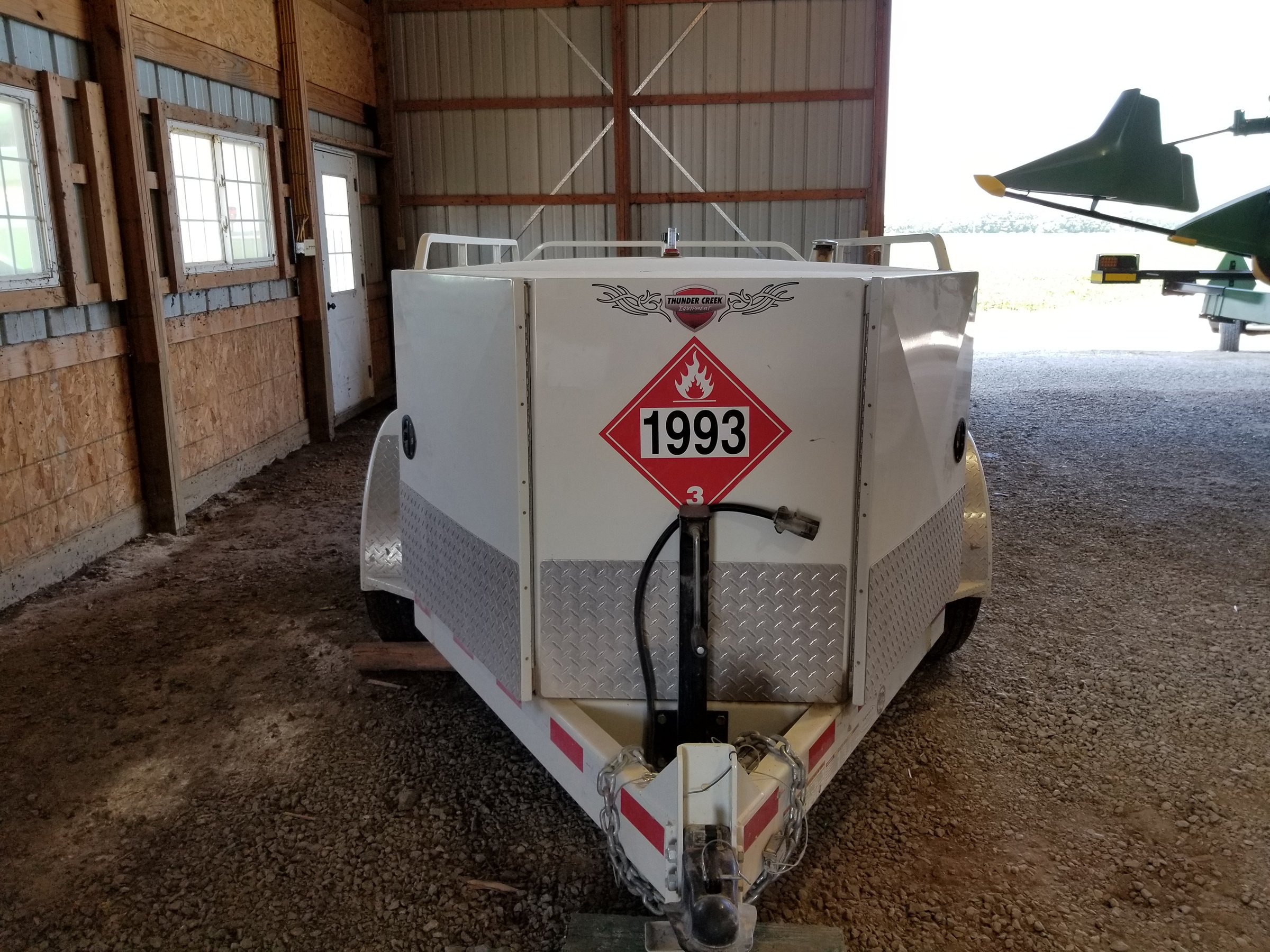 Property photo 33 - ABSOLUTE FARM EQUIPMENT AUCTION IN BOND COUNTY, ILLINOIS