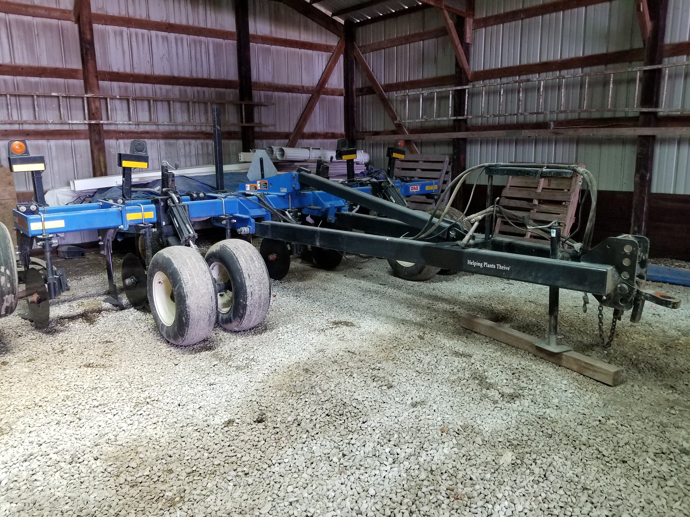 Property photo 23 - ABSOLUTE FARM EQUIPMENT AUCTION IN BOND COUNTY, ILLINOIS